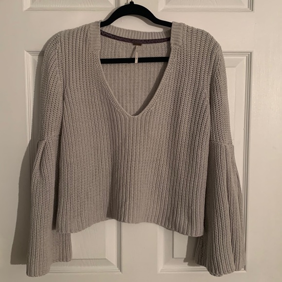 Free People Sweaters - Free People Pale Gray Cropped Sweater Size S